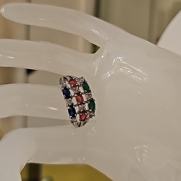 (NWT) Emerald Multi-Color Set - Picture 10 of 11